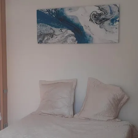 Delice Bed and Breakfast 3*